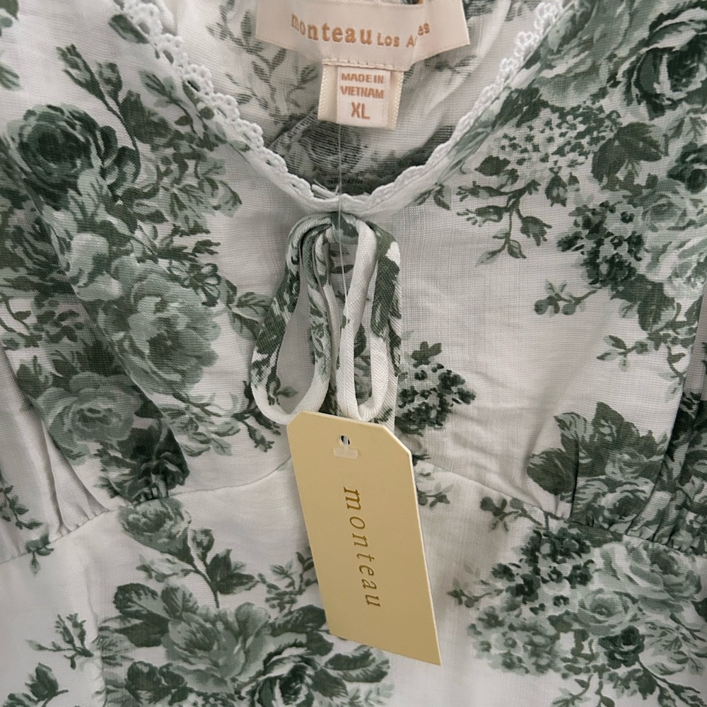 Romantic Peasant Boho Floral Crop Top NWT - Picture 3 of 12